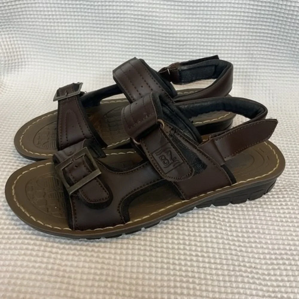 NWOB Breezers Brown Adjustable Straps Buckle Hiking Sandals Women 11 Leather